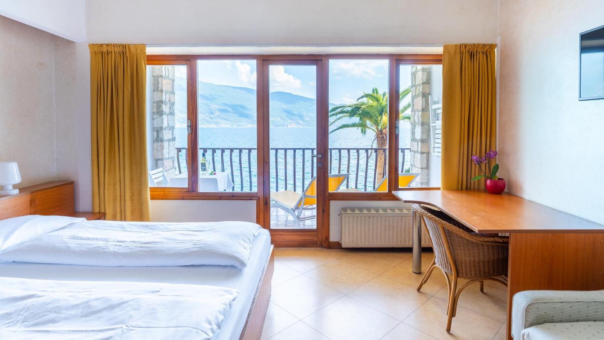 Hotel Forbisicle Tignale Εξωτερικό φωτογραφία